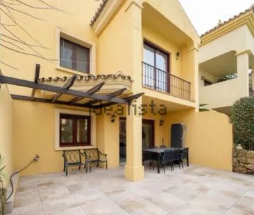 Alquiler de chalet adosado en Bulevar Príncipe Alfonso de Hohenlohe - Photo 6