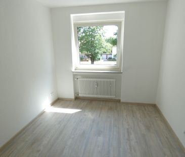 Ideale Erdgeschoss-Wohnung mit Balkon *wird demnächst modernisiert* - Photo 2