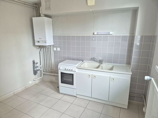 A LOUER Appartement 50000 Saint-Lô 1 pièce de 42 m² - Photo 1