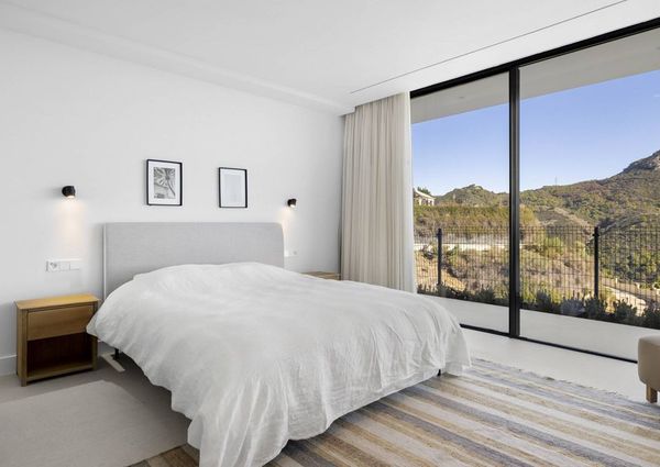 5 bedroom luxury Villa for rent in Benahavís, Spain