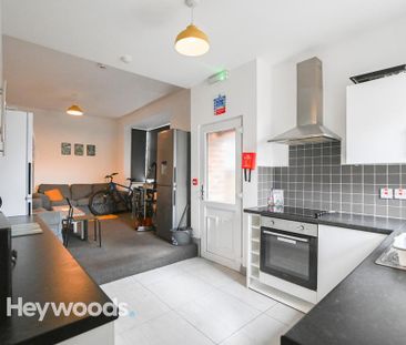 1 bedroom house of multiple occupation to rent - Photo 4