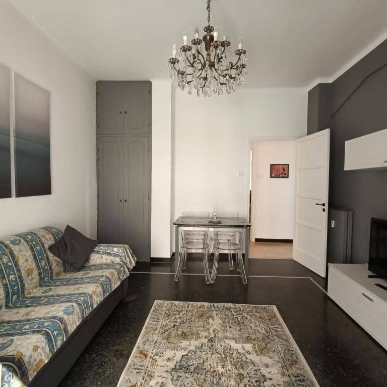 Quadrilocale via Redipuglia 68b, Quarto, Genova - Photo 1