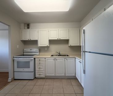 For Lease - 4982 Chrysler Avenue Unit# 508, Niagara Falls, Ontario - Photo 1