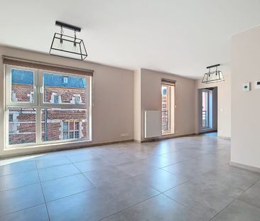 Appartement te huur - foto 2