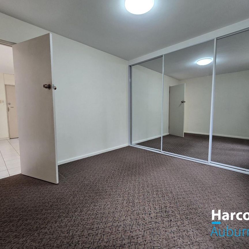 Warm & Cosy 2-Bedroom Unit FOR LEASE in Prime Auburn Location - Photo 1