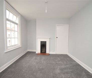 3 bed terraced house to rent in St Marys Walk, Scarborough, YO11 - Photo 3