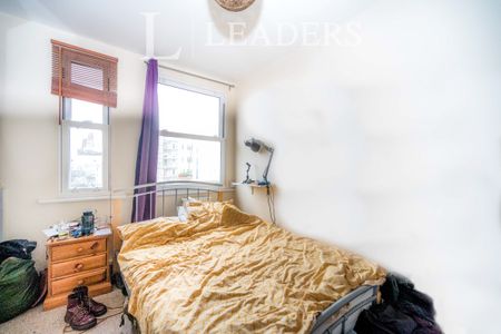 4 bedroom apartment to rent Alhambra Road, Southsea, PO4 - Photo 3