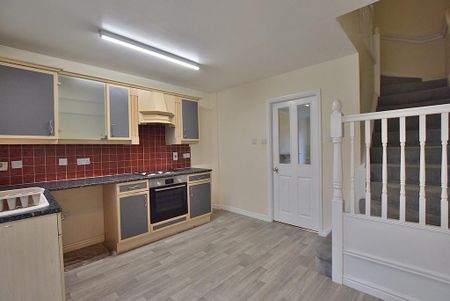 2 bedroom terraced house to rent - Photo 5