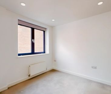 1 Bed 1 Bath - Photo 2