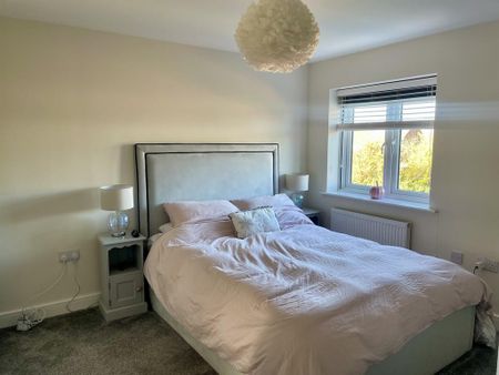 3 bedroom detached house to rent - Photo 4