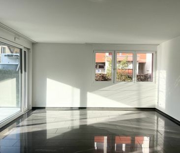 3.5-room ground floor apartment with conservatory! - Photo 1