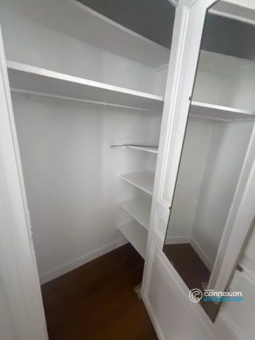 Location AppartementParis 9ème Saint-Georges - Photo 5