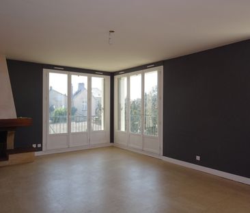 Location Appartement 4 pièces 97m² ORLEANS 45000 - Photo 1