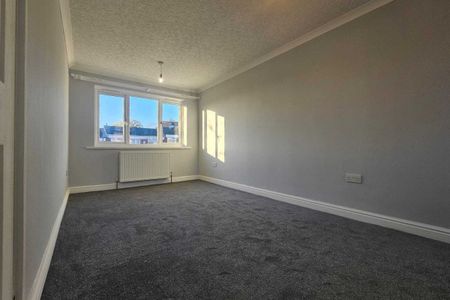 Almond Croft - Photo 5