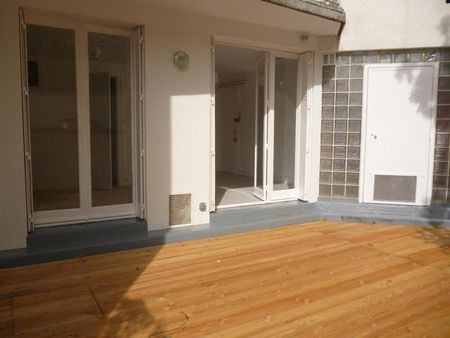 Location Appartement 1 pièce 22m² CLERMONT FERRAND 63000 - Photo 2