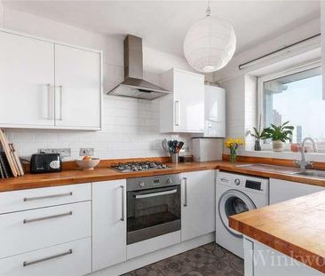 Friary Estate, London, SE15 - Photo 3