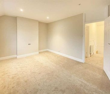 Fairlight Road, Eastbourne, BN22 - Photo 5