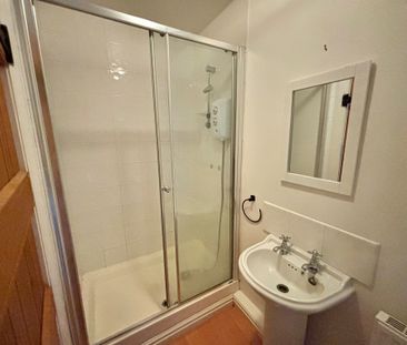 Winsford, Darnhall - Photo 5