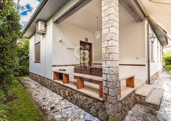 Via Giovanni Agnelli, 82, Forte dei Marmi, Tuscany 55042