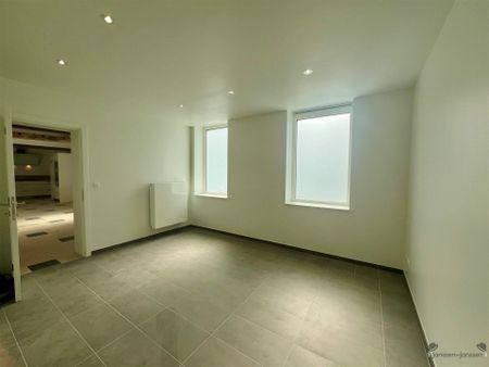 Gerenoveerde hoeve met karakter, duurzame afwerking en lage EPC-waarde - Foto 5