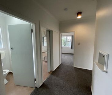 Spacious three-bedroom Castlecliff home - Photo 3