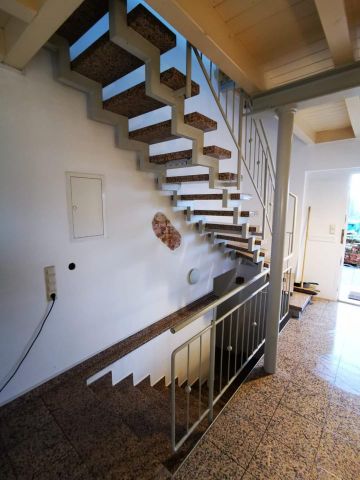 Kleine Einliegerwohnung mit Einbauküche - Photo 4