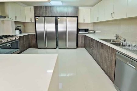 Room 8 (Non Ensuite) - Photo 3