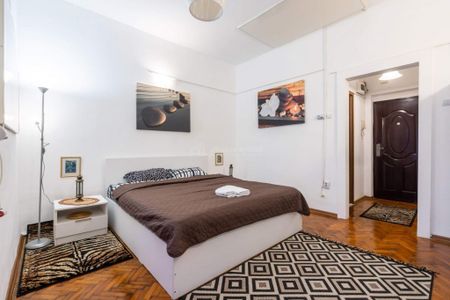 Garsoniera - detine centrala termica - Calea Victoriei - Rom - Fotografie 3