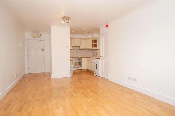 Police Station Road, West Malling, ME19 - Photo 1