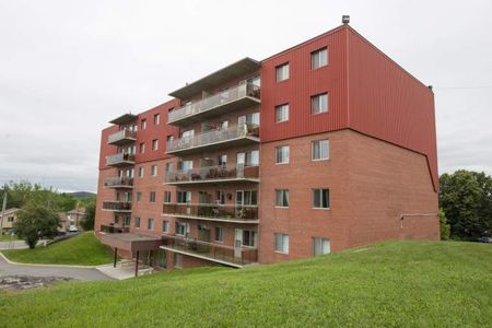 apartments at 1 Humber Court - Photo 4