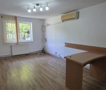 spatiu comercial de inchiriat 3 camere micro 9 statia Caraiman - Fotografie 4