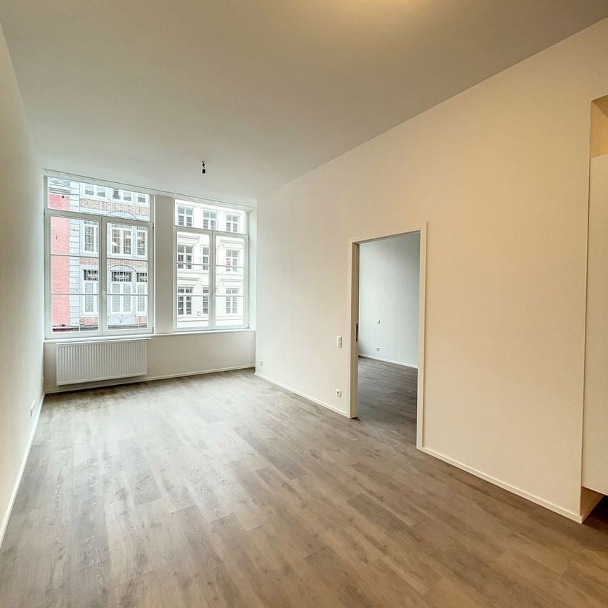 Studio te huur in Namur voor € 900 met 1 slaapkamer - foto 1