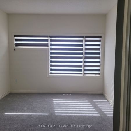 For Lease - 1271 Plymouth Drive, Oshawa, Ontario - Photo 5