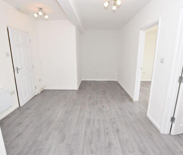 2 bedroom maisonette to rent - Photo 6