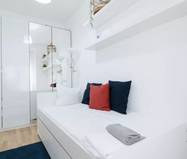 Stylish 2-bedroom apartment with balcony for rent in Beato - Photo 6