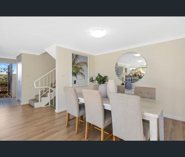 Spacious, modern Townhouse - Photo 2