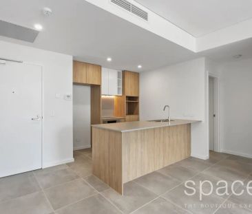 “Brand New sleek apartment” - Photo 4
