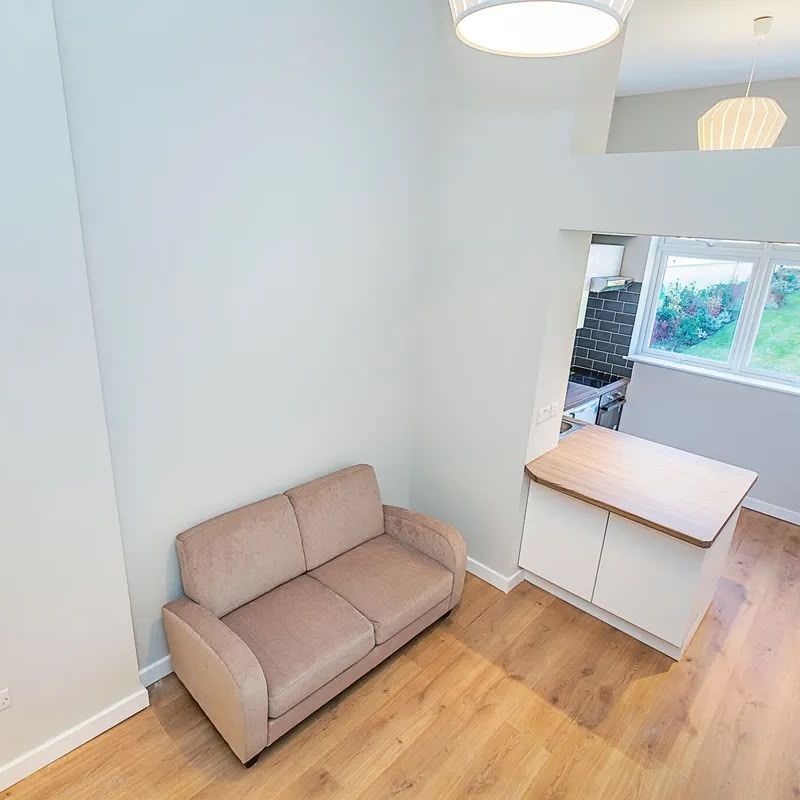 Fitzjohns Ave, Hampstead, London, NW3 - Photo 1