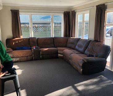 Private sunny 3 bedroom home - Photo 4