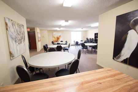 Windermere Place II - Photo 3