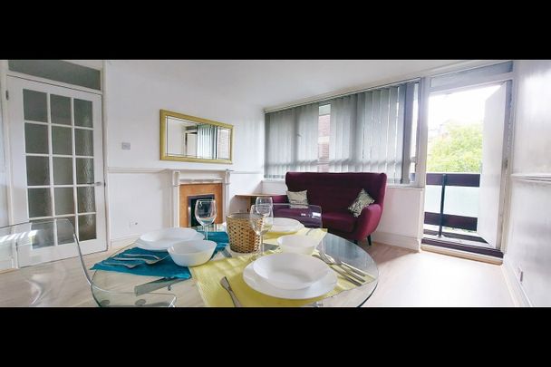1 Bed Flat, Hampson Way, SW8 - Photo 1