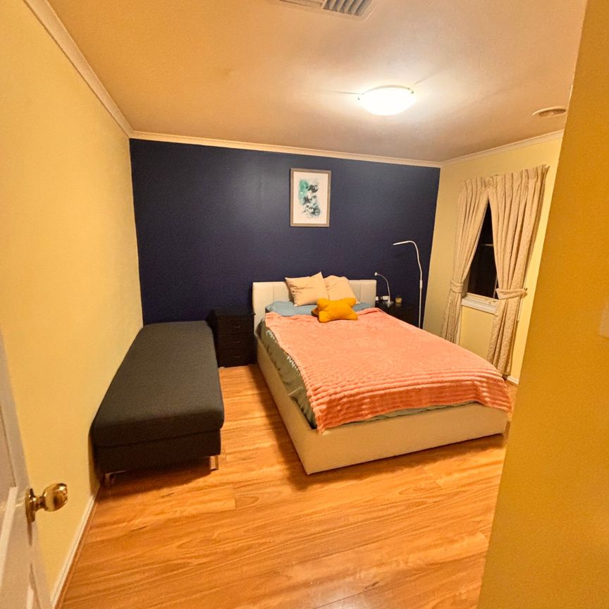 Point Cook - Photo 1