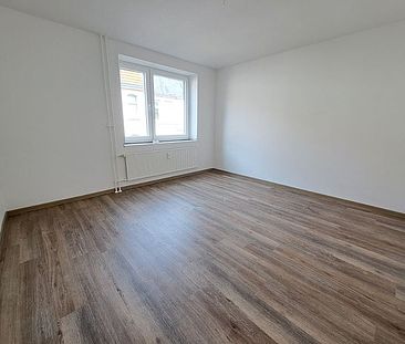 Frisch renoviert! Günstige 2-Zimmer-Wohnung im Bremerhaven-Lehe! - Foto 3