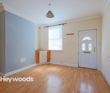 2 bed terraced house to rent in Legge Street, Newcastle-under-Lyme,... - Photo 6
