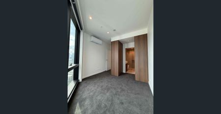 Luxury Living 21st floor - Photo 2