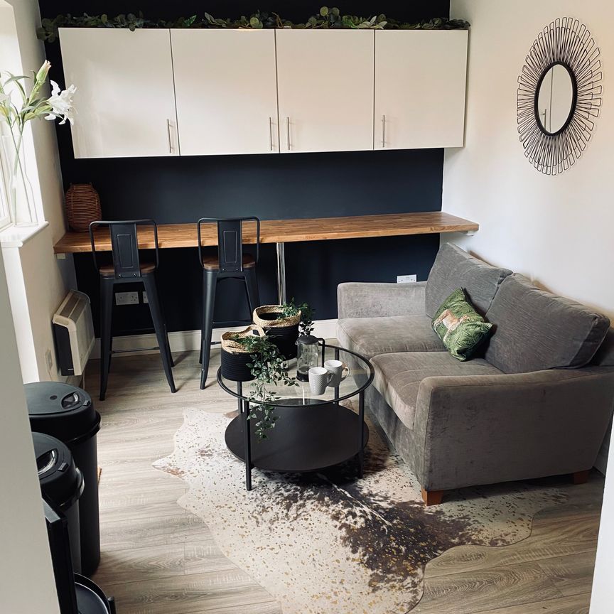 Vicarage Road 92VICR - Room 6 - Photo 1