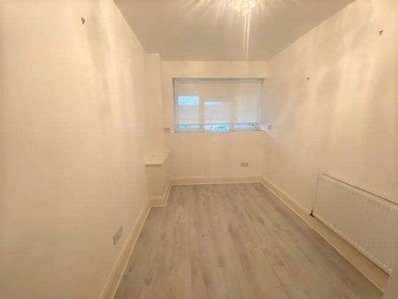 Regency Drive, Ruislip, HA4 - Photo 5