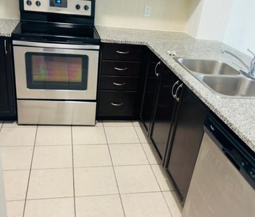 For Lease - 339 Rathburn Road Unit# 818, Mississauga, Ontario - Photo 5