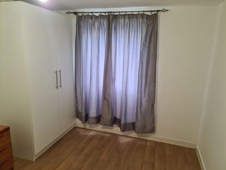 Room in a Shared Flat, Lascelles House, SW8 - Photo 4