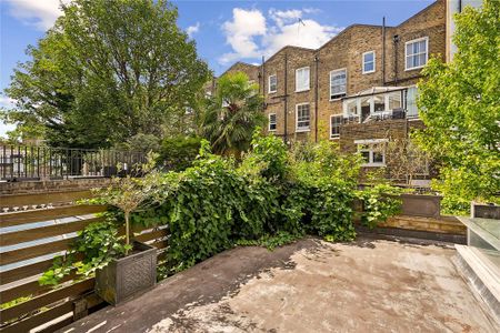 3 bedroom terraced house to rent - Photo 5
